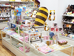 雑貨館インキューブ おのだサンパーク店